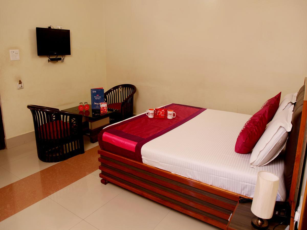 Oyo 2054 New Hotel Broadway 瓦拉纳西 外观 照片