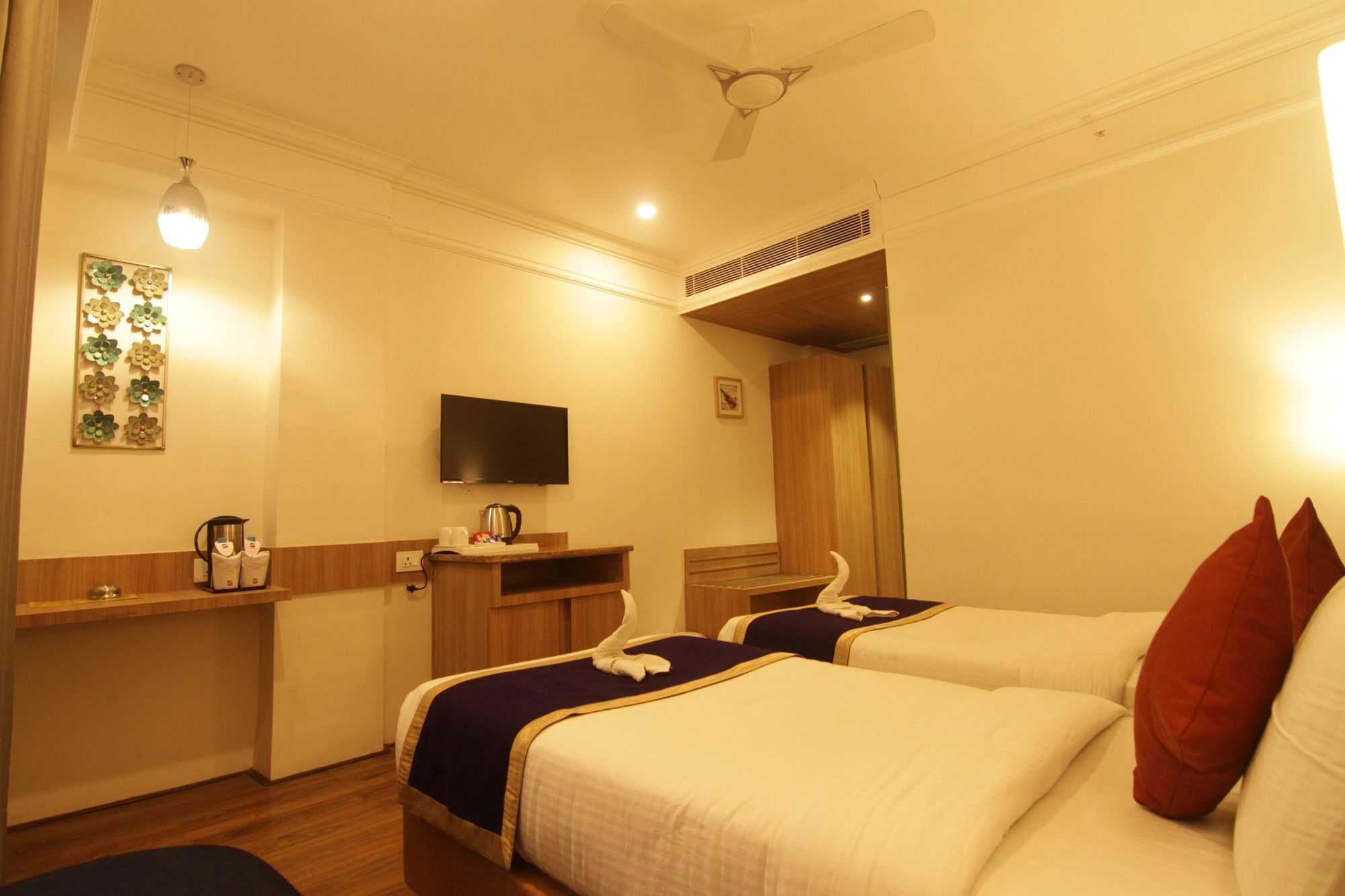 Oyo 2054 New Hotel Broadway 瓦拉纳西 外观 照片