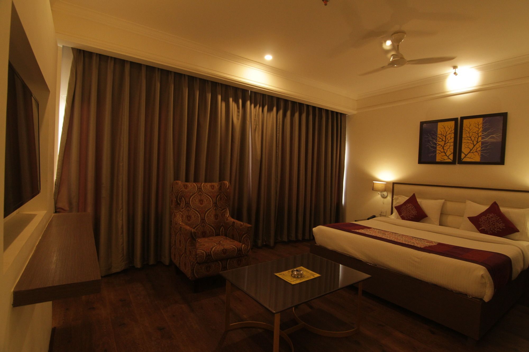 Oyo 2054 New Hotel Broadway 瓦拉纳西 外观 照片