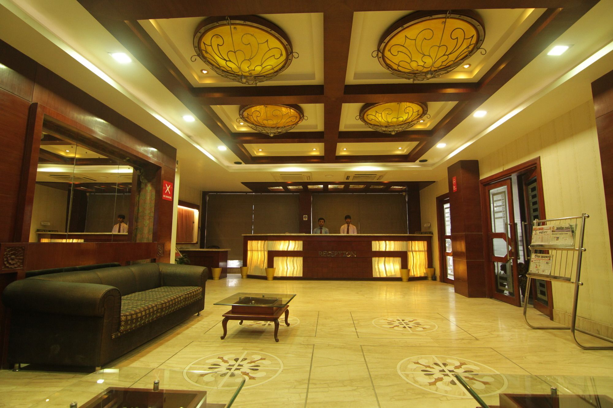 Oyo 2054 New Hotel Broadway 瓦拉纳西 外观 照片